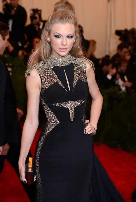 Taylor Swift in Silver Dress at the 2016 Met Gala