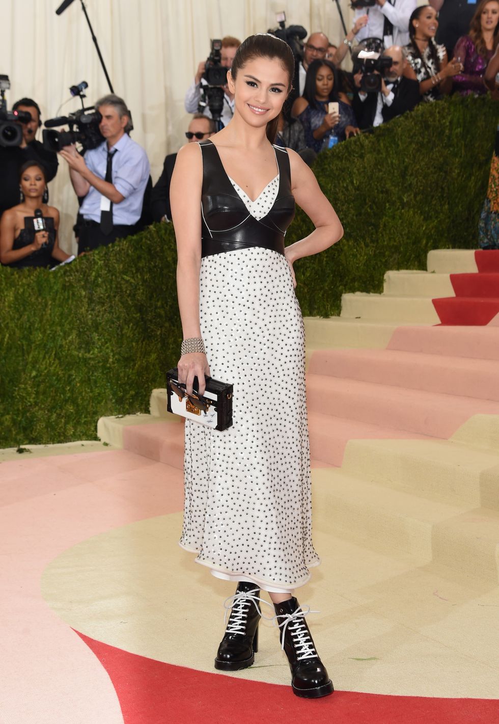 Selena Gomez in Black and White Louis Vuitton Dress at the 2016 Met Gala