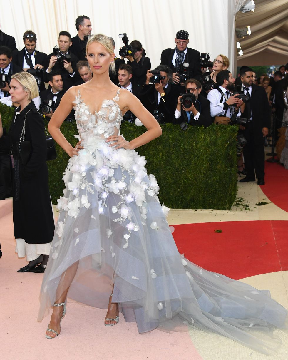 The age of the iGown: we chart the most dazzling looks from the Met Gala  2016 red carpet, London Evening Standard