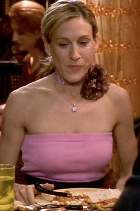 Carrie Bradshaw Fashion Moments - Best Carrie Bradshaw Fashion Moments 