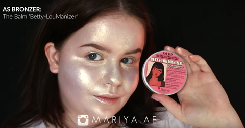 Watch This Woman Put On a Full Face of Makeup Using Only Highlighters