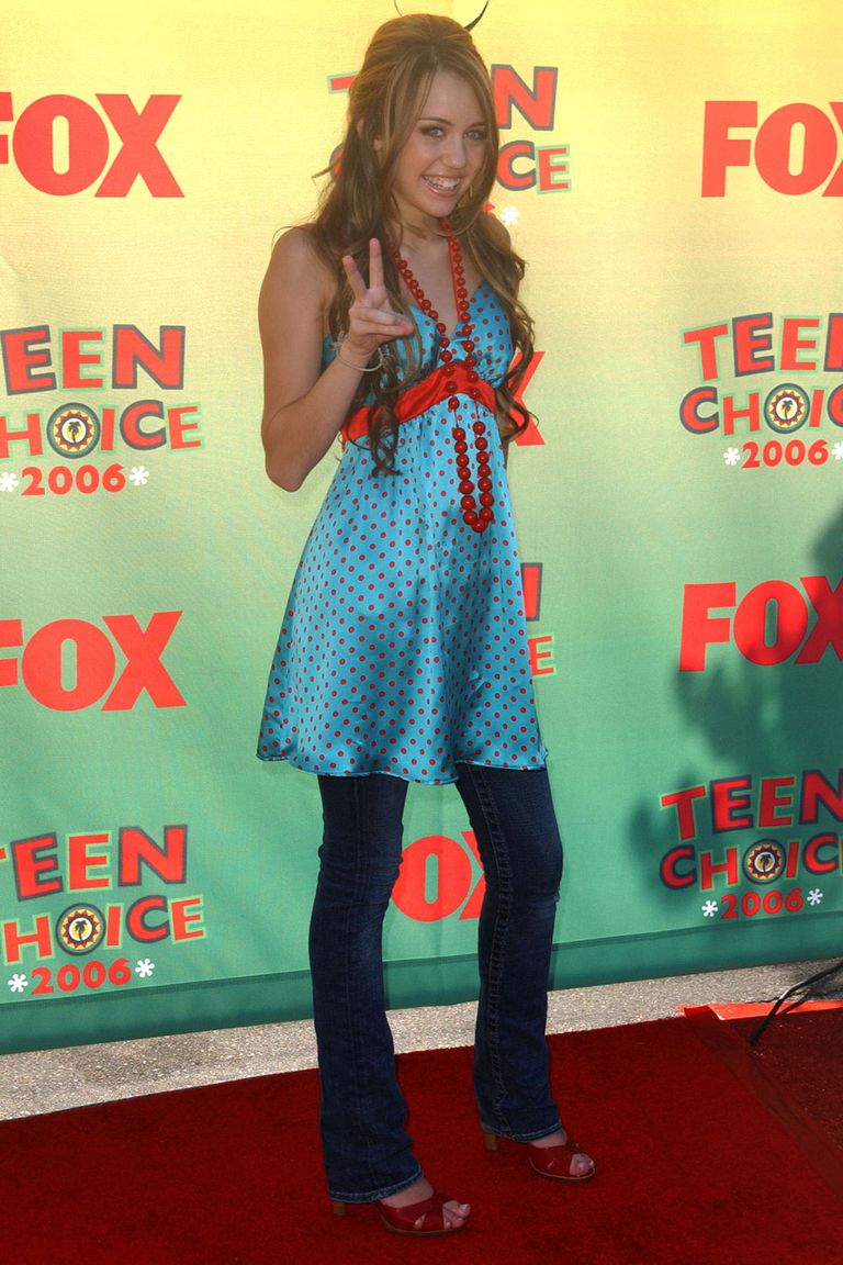 15 Trends You Wouldn't be Caught Dead In — Early 2000s Fashion Trends