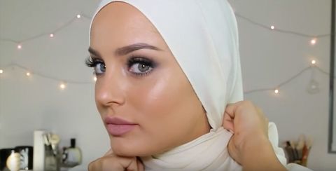People Are Offended By Beauty Blogger Chloe Morello's EID Tutorial ...