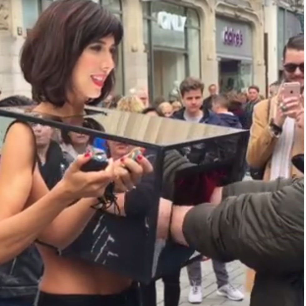 Artist Milo Moire Let People Touch Her Vagina in Public photo photo