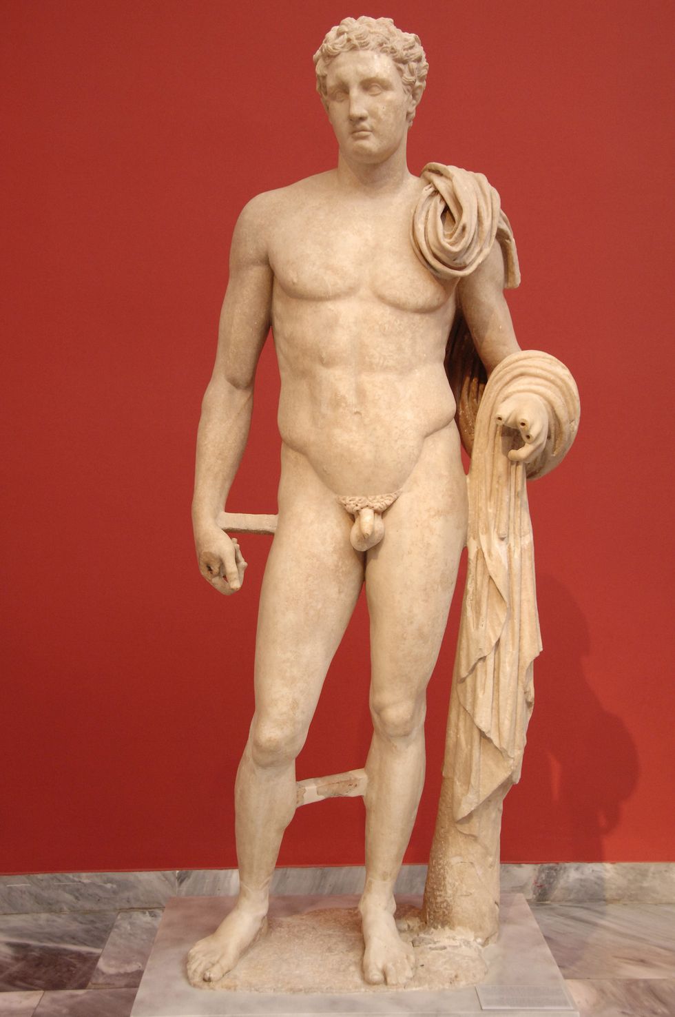 Classical sculpture, Sculpture, Statue, Art, Standing, Ancient history, Chest, Barechested, Human body, Monument, 