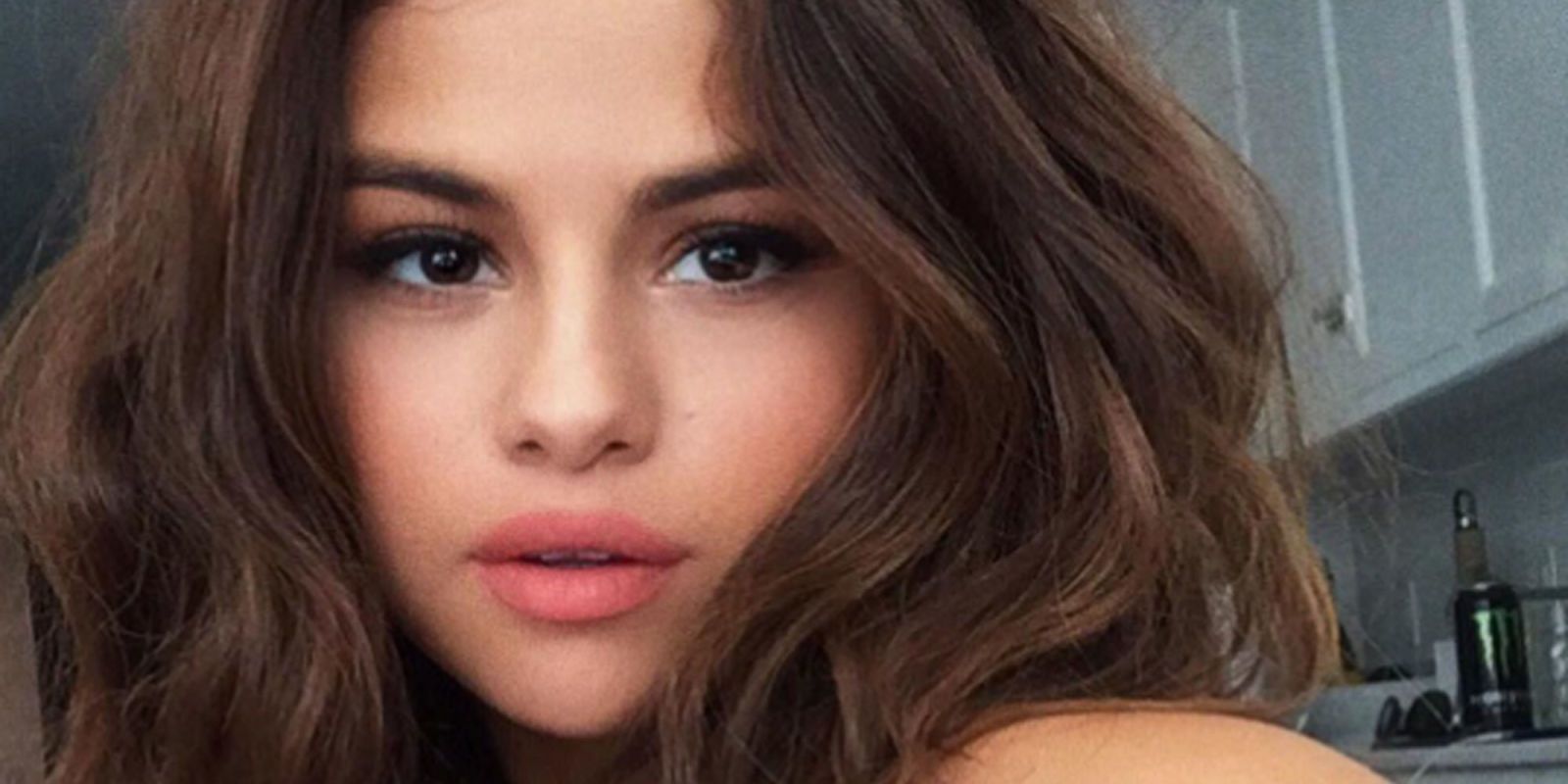 See Selena Gomez's Makeup Tutorial For Her Revival Tour - Selena Gomez ...