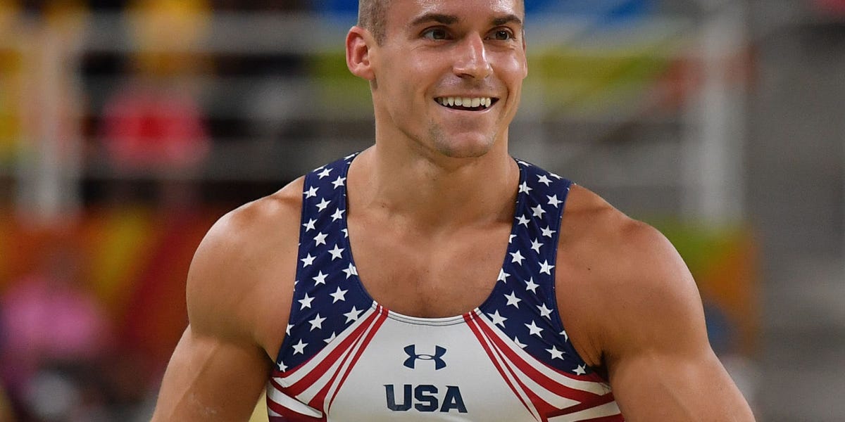 US Olympic Gymnast Sam Mikulak Performs Unbelievable Routine