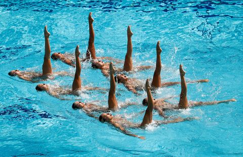 21 Stunning Photos From the Olympic Synchronized Swimming Finals