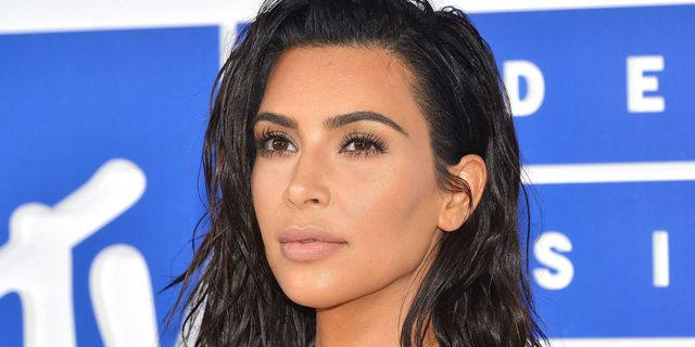Kim Kardashian Psoriasis - Kim Kardashian Says She Doesn't Cover Up Her ...