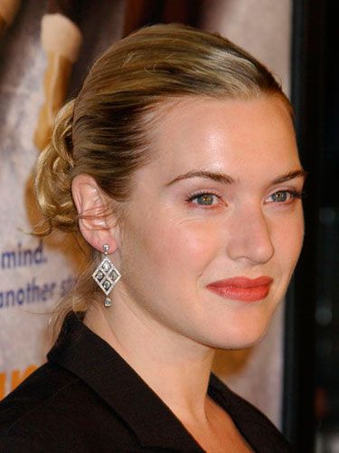 Kate Winslet Hair Pictures Of S Hairstyles In Order To Make Room For Some Bling Kate Sported A Bun