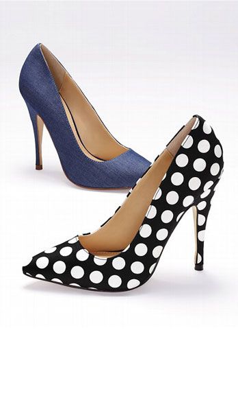 Footwear, High heels, Sandal, Basic pump, Pattern, Fashion, Black, Foot, Tan, Beige, 