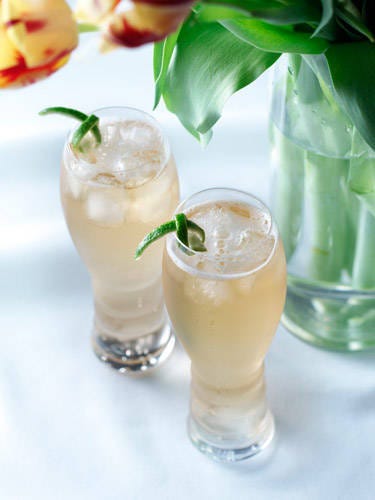 <i>2 oz. Ron Abuelo Añejo<br />
4 oz. sparkling wine<br />
Ginger ale</i><br /><br />
Combine all ingredients in a glass filled with ice and stir.
<br /><br /><i>Source: Ron Abuelo Rum</i> <i>2 oz. Ron Abuelo Añejo<br />
4 oz. sparkling wine<br />
Ginger ale</i><br /><br />
Combine all ingredients in a glass filled with ice and stir.
<br /><br /><i>Source: Ron Abuelo Rum</i>