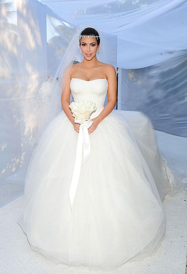 40 Most Stunning Celebrity Wedding Dresses Of All Time Celeb Bridal Gowns