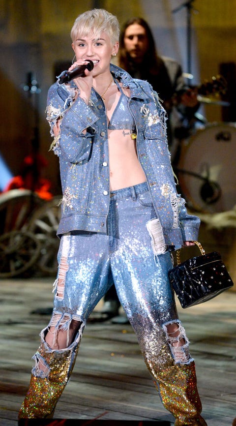 miley cyrus outfits 2021