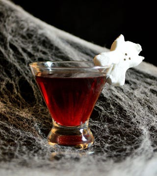 Liquid, Fluid, Drink, Ingredient, Alcoholic beverage, Barware, Distilled beverage, Glass, Drinkware, Apéritif, 
