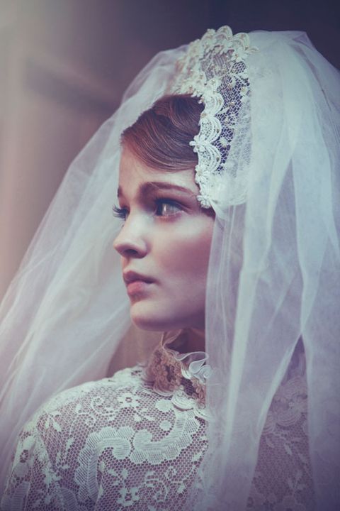 Clothing, Bridal veil, Veil, Bridal clothing, Bridal accessory, Textile, Photograph, Wedding dress, Bride, Beauty, 