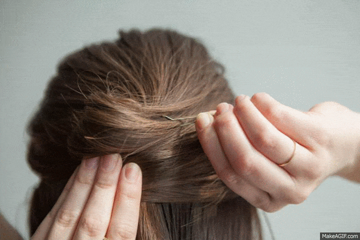 how to pin hair back