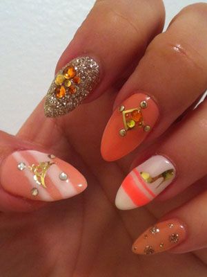How to Match Clothes to Your Manicure - How to Match Nail Art With Your ...