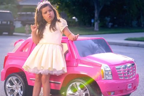 Sophia Grace Debuts New Music Video - Girls Just Gotta Have Fun