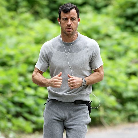 Justin Theroux Running Without Underwear - Pictures Of Justin Theroux