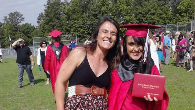 what do mums wear to daughter's graduation