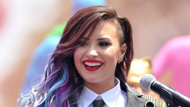 Demi Lovato Tells Off Disrespectful Paparazzi in Bold Twitter Rant