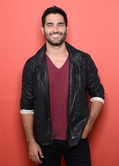 Tyler Hoechlin Talks Wild Fans And First Date Hookups 