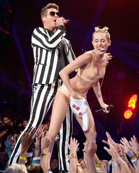 Miley Cyrus Vma 2013 Performance With Robin Thicke Miley Cyrus Dirty Vma Performance 2013