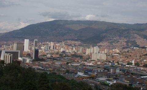 Old men sex in Medellín