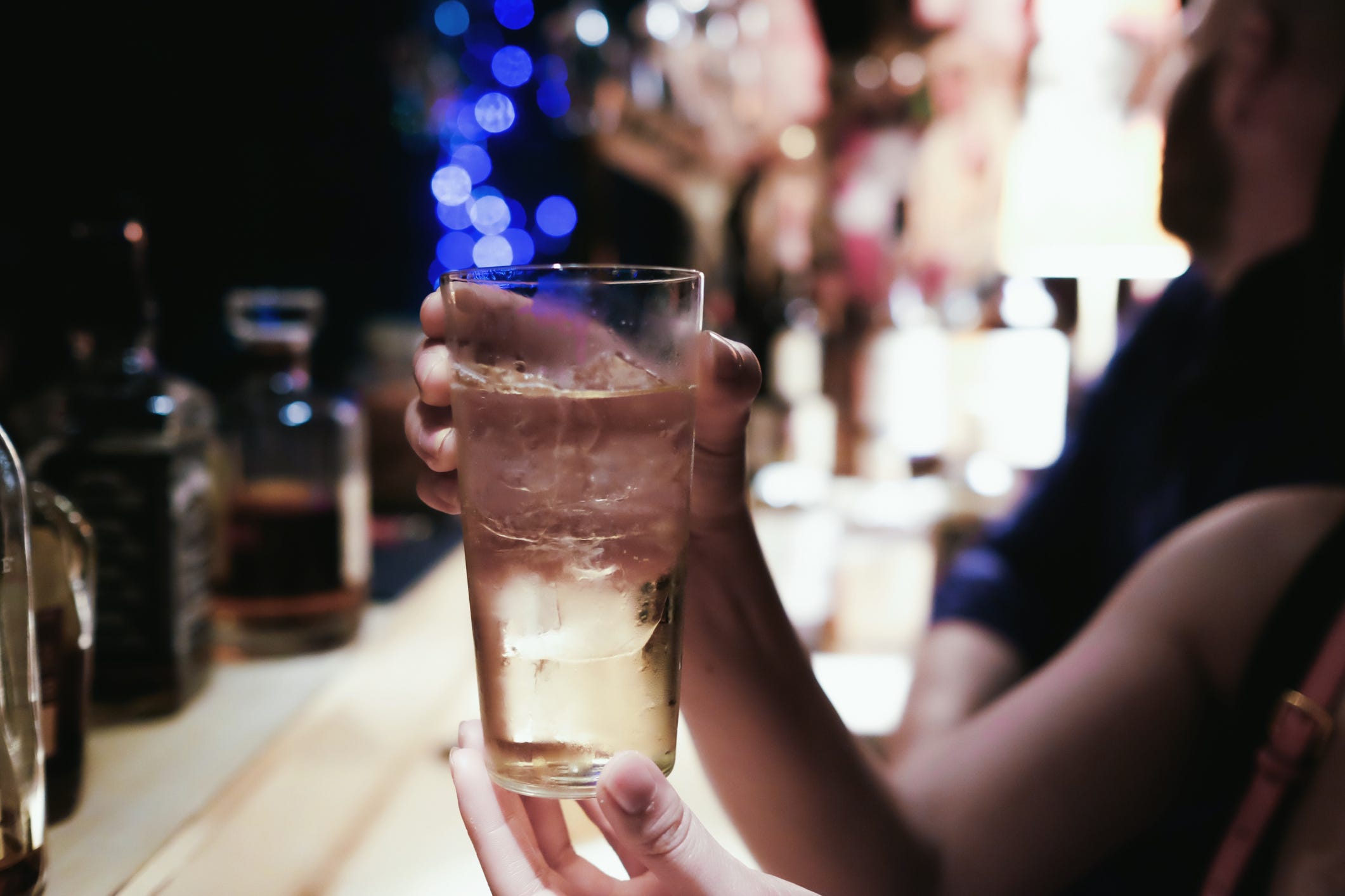 イケメン の 友達 が ほろ酔い 状態 の