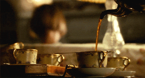 1429367091-pouring_a_cup_of_tea_gif.gif