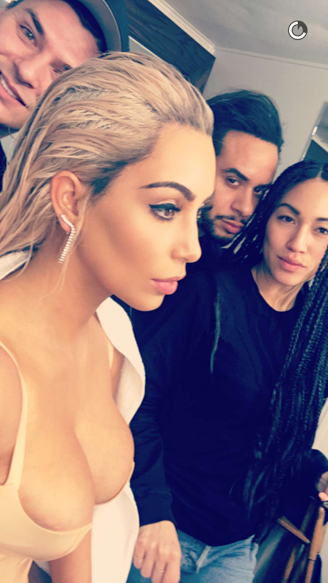 Kim Kardashian shares her new blonde hair on her Snapchat story