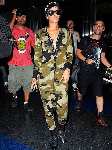 Bedreven Midden schaak Rihanna goes military mad in head to toe camo :: She rocked a onesie whilst  out in New York