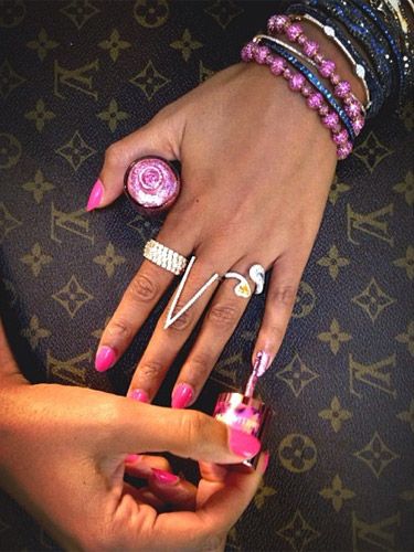 Beyonce and Cheryl Cole support Breast Cancer Awareness with pink