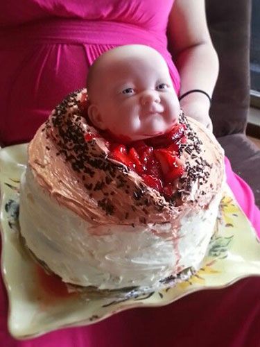 14 of the worst c-section baby shower cakes we have ever come across.