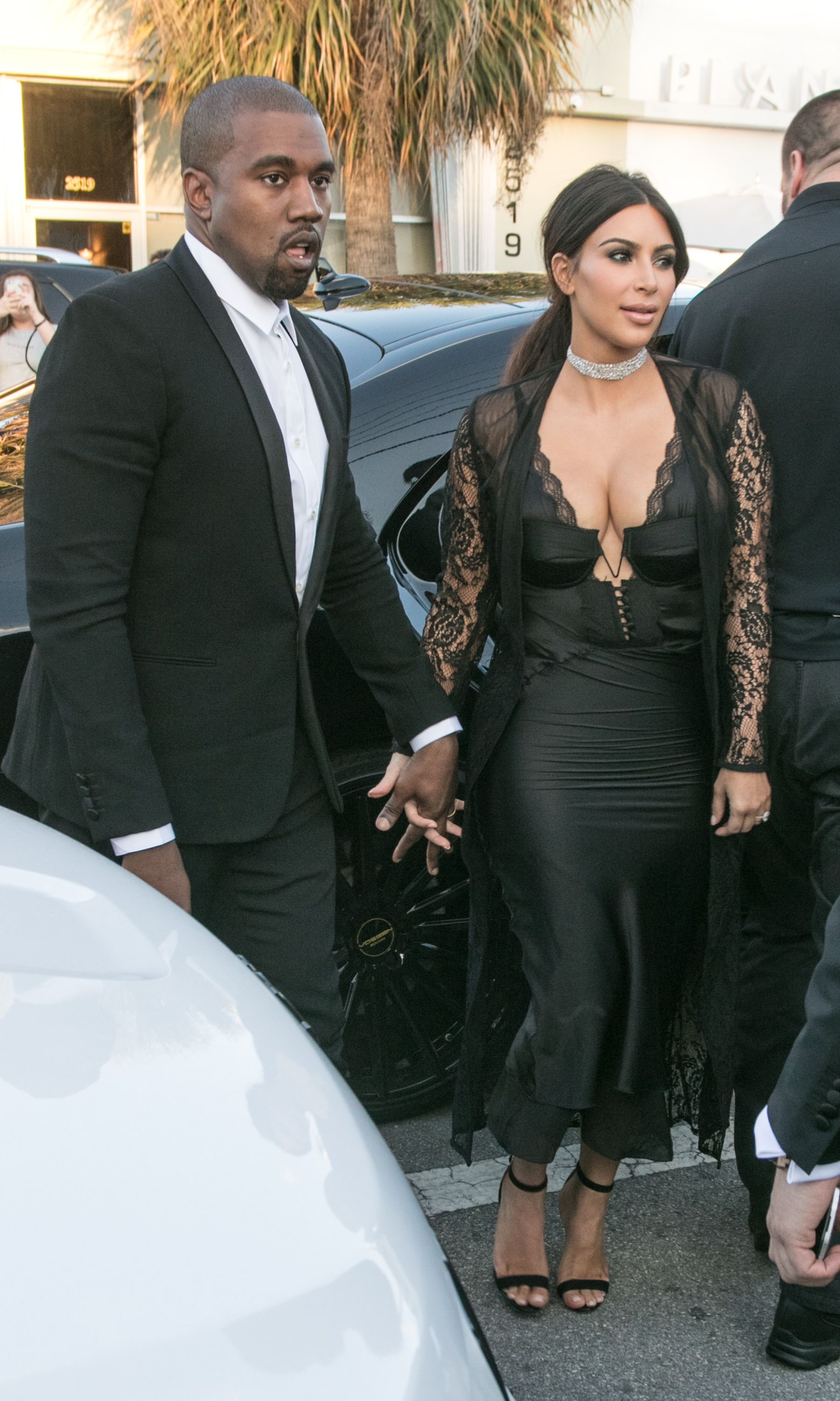 Kim kardashian sales diamond necklace