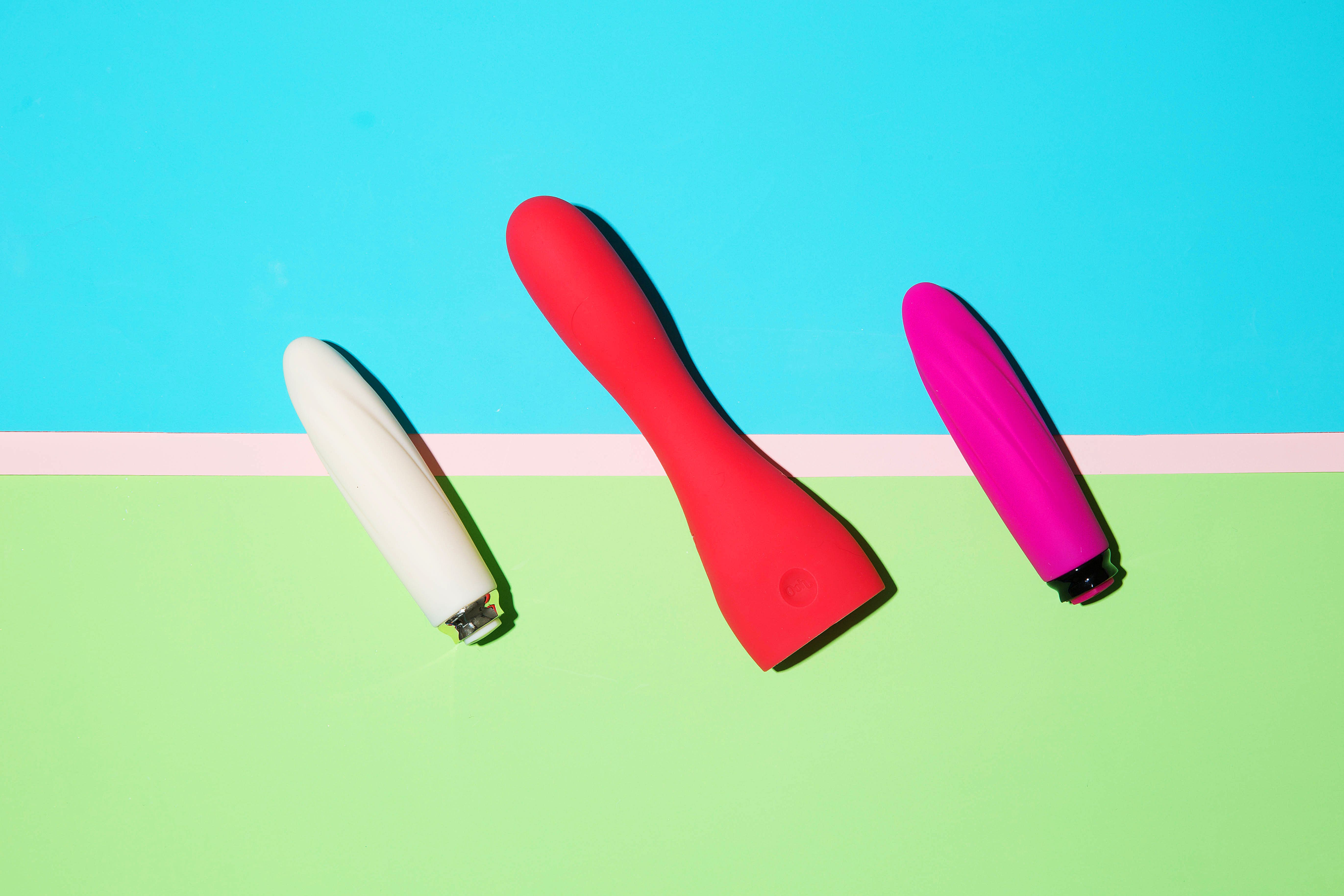 Your Complete Guide to Wall-Mounted Sex Toys (NSFW) pic