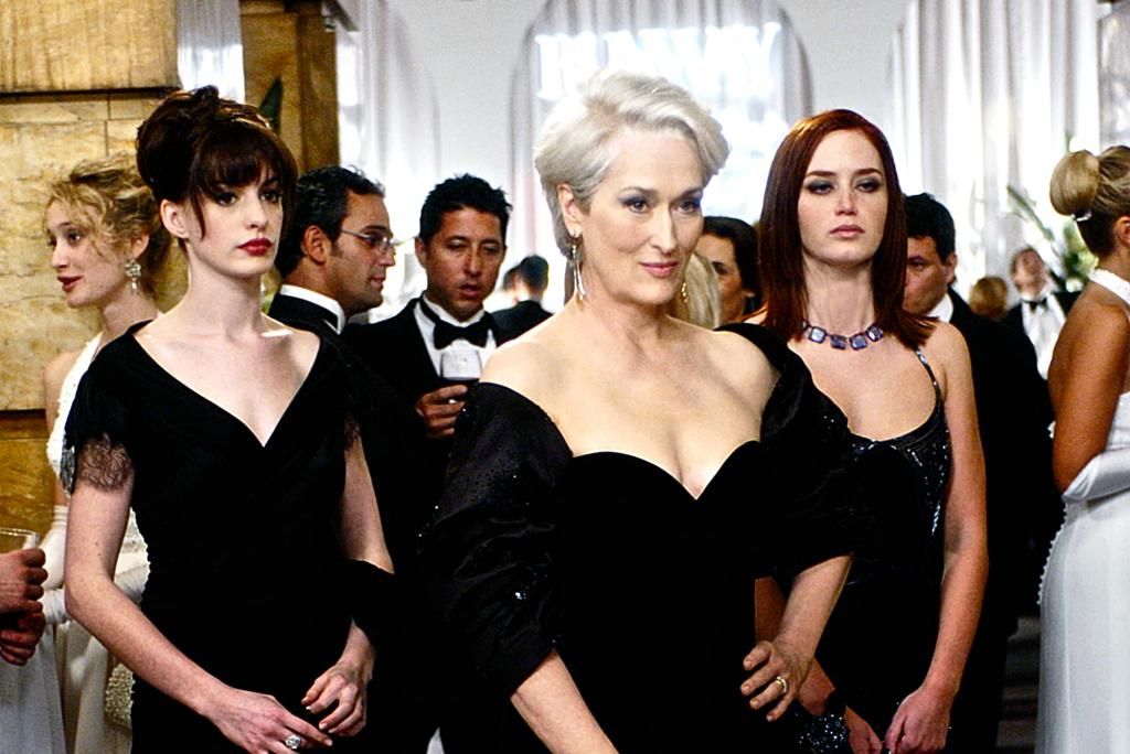 https://hips.hearstapps.com/cosmopolitan/assets/16/25/1466742674-devil-wears-prada-20th-century-fox-everett-collection-51215-1024x684.jpg