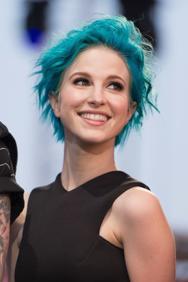 Hayley Williams from Paramore with blue hair