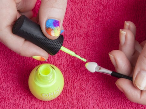 DIY Nail Art: Rainbow Tie-dye In Five Easy Steps DIY Nail Art: rainbow tie-dye - DIY Nail Art: Rainbow Tie-dye In Five Easy Steps