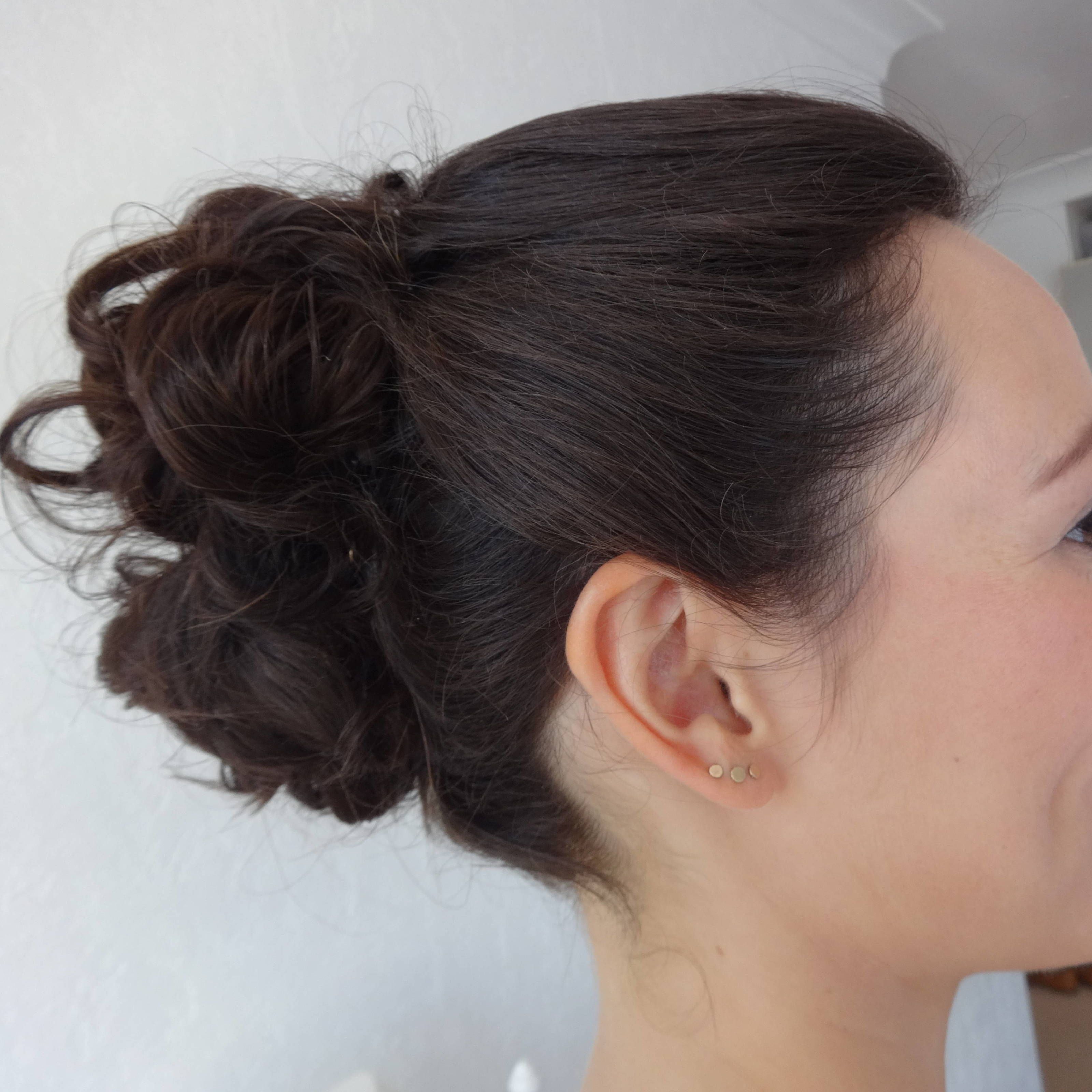 This Quick Messy Updo for Short Hair Is So Cool