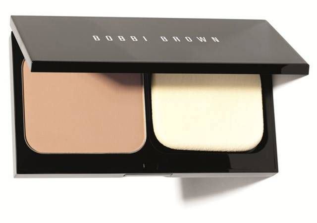 Bobbi Brown Skin Weightless Powder Foundation review - best new foundations tried and tested - Cosmopolitan.co.uk