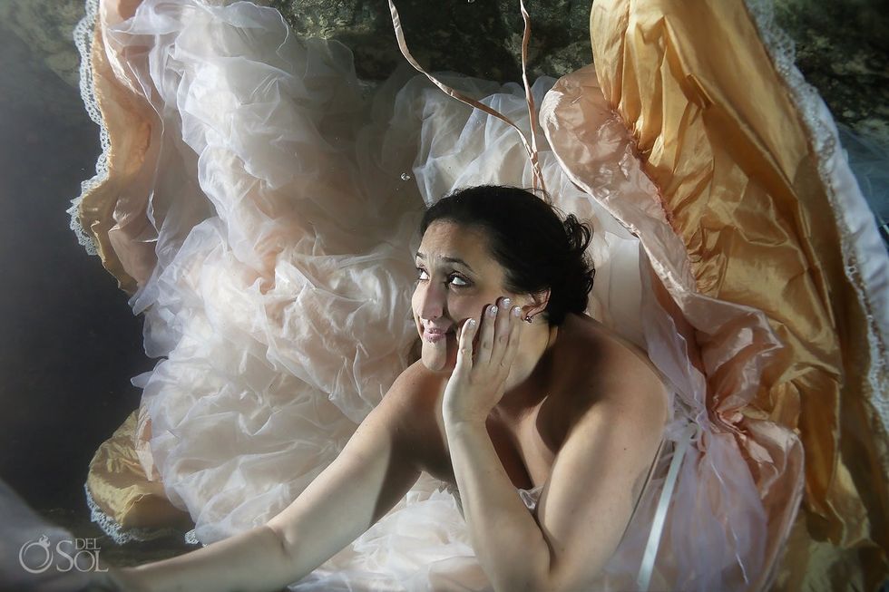 This grieving bride continued with wedding shoot alone, and the pictures are very powerful