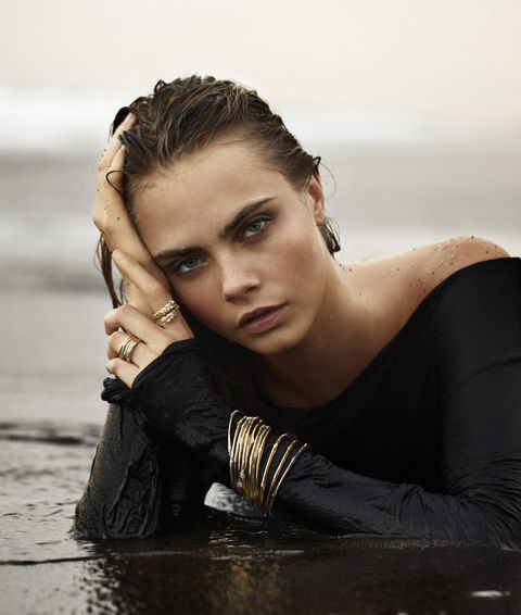 Cara Delevingne Poses Nude For Jewellery Campaign 