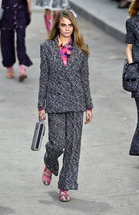 Cara Delevingne Chanel spring 2015 catwalk model Karl Lagerfeld instagram