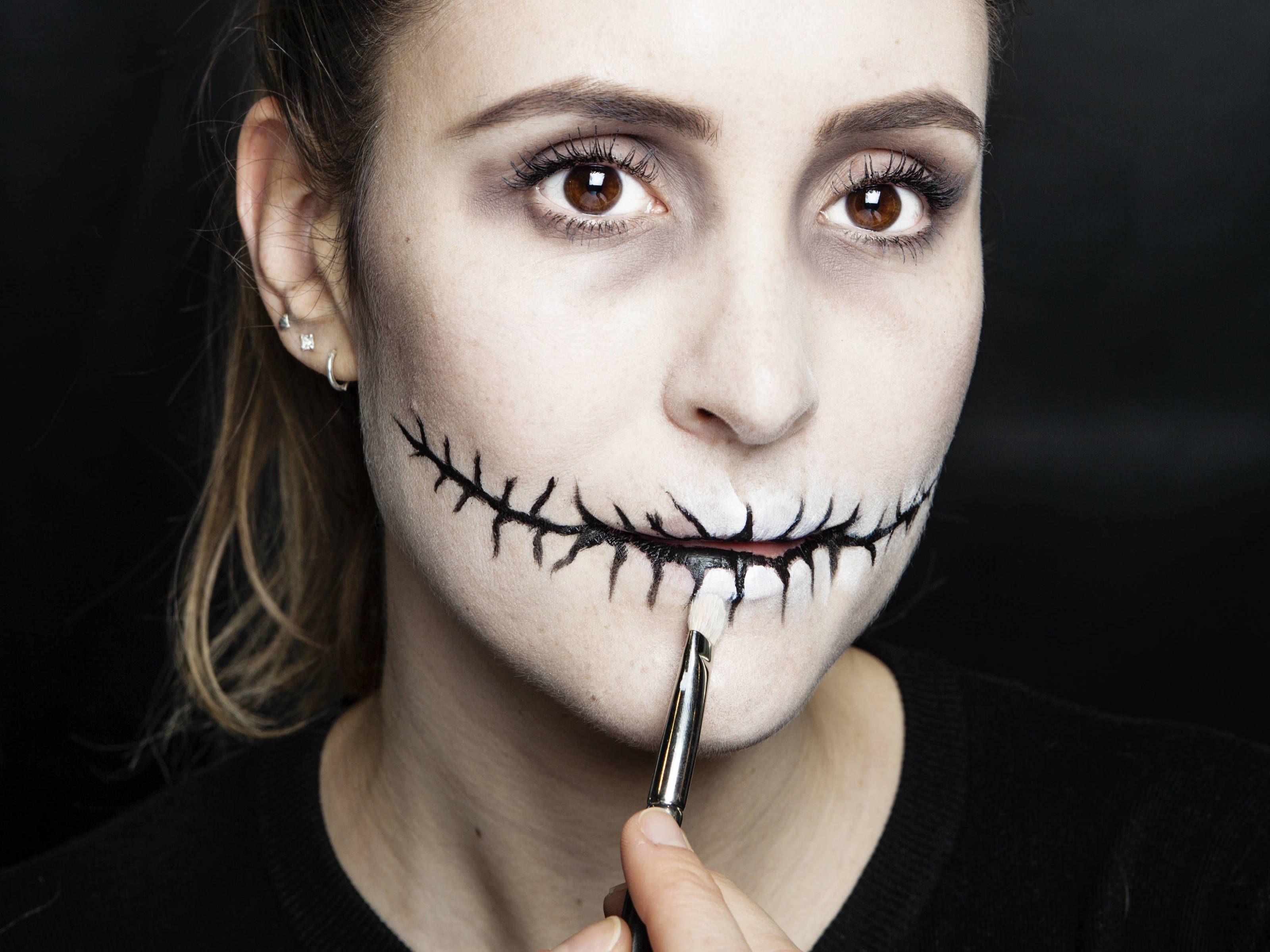 black lips halloween makeup