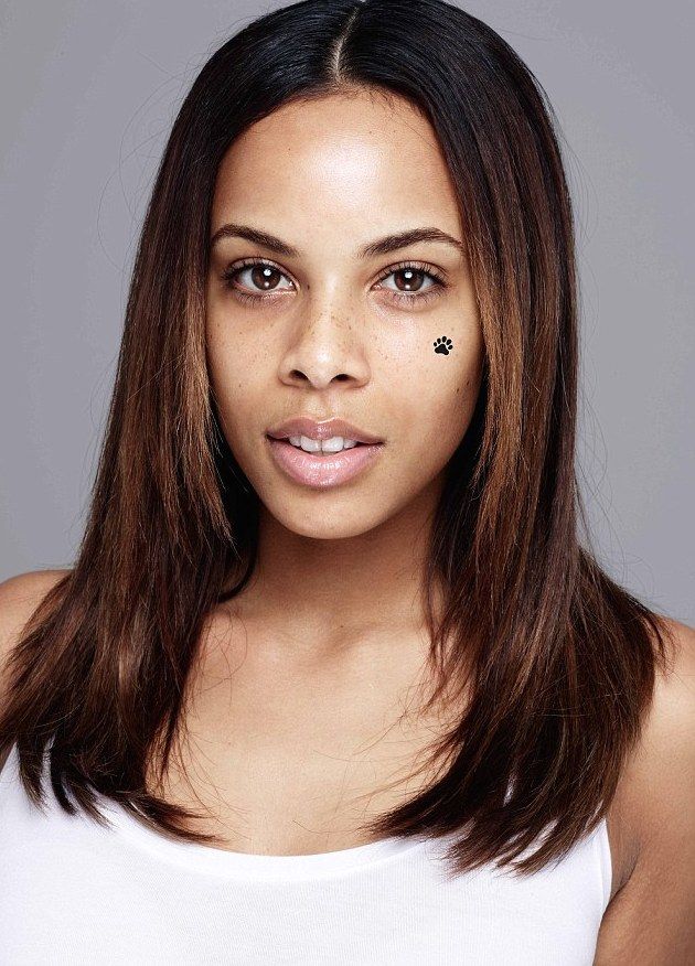 Rochelle Humes goes makeup-free