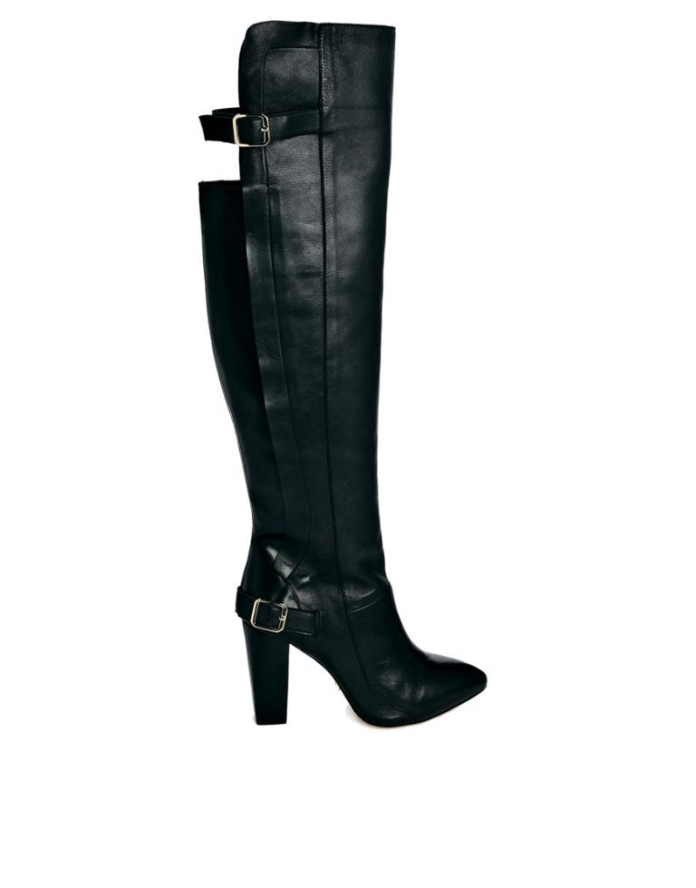 Footwear, Brown, Shoe, Boot, Leather, Riding boot, Black, Knee-high boot, Liver, Fashion design, 