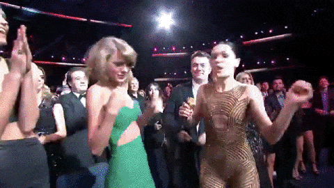 Taylor Swift dancing with Jessie J at the AMAs 2014