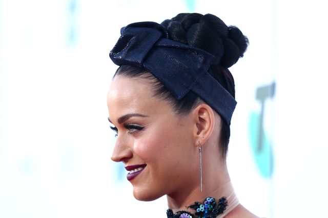 Katy Perry wears a headband to the ARIA Awards